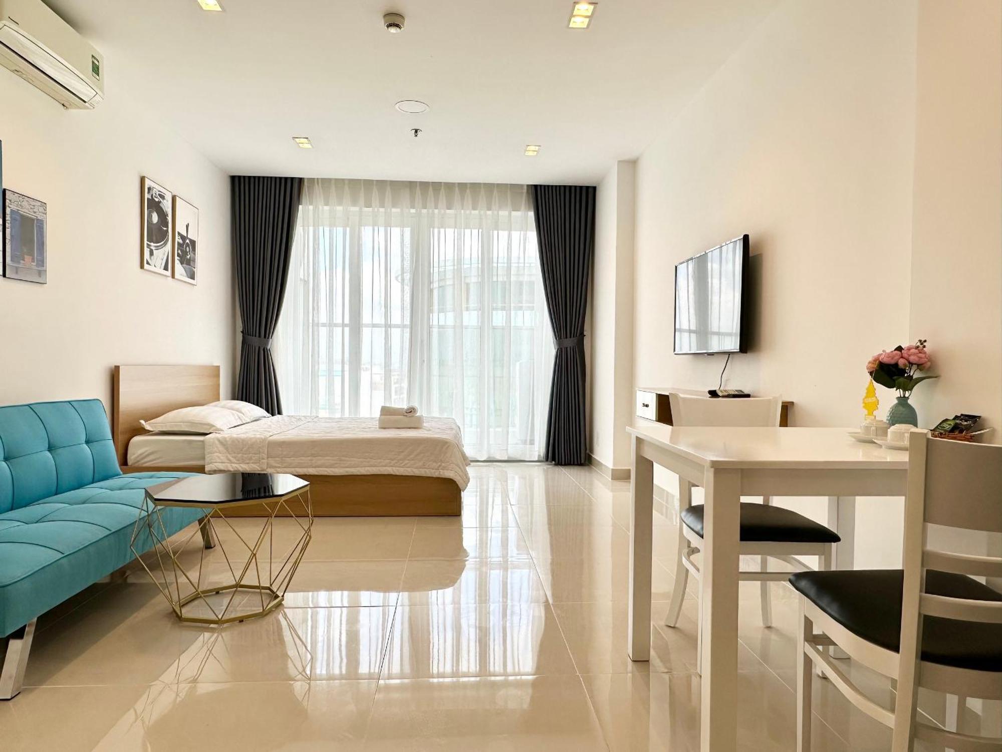 Teddy Apartment At Sky Center Luxury Хошимин Экстерьер фото